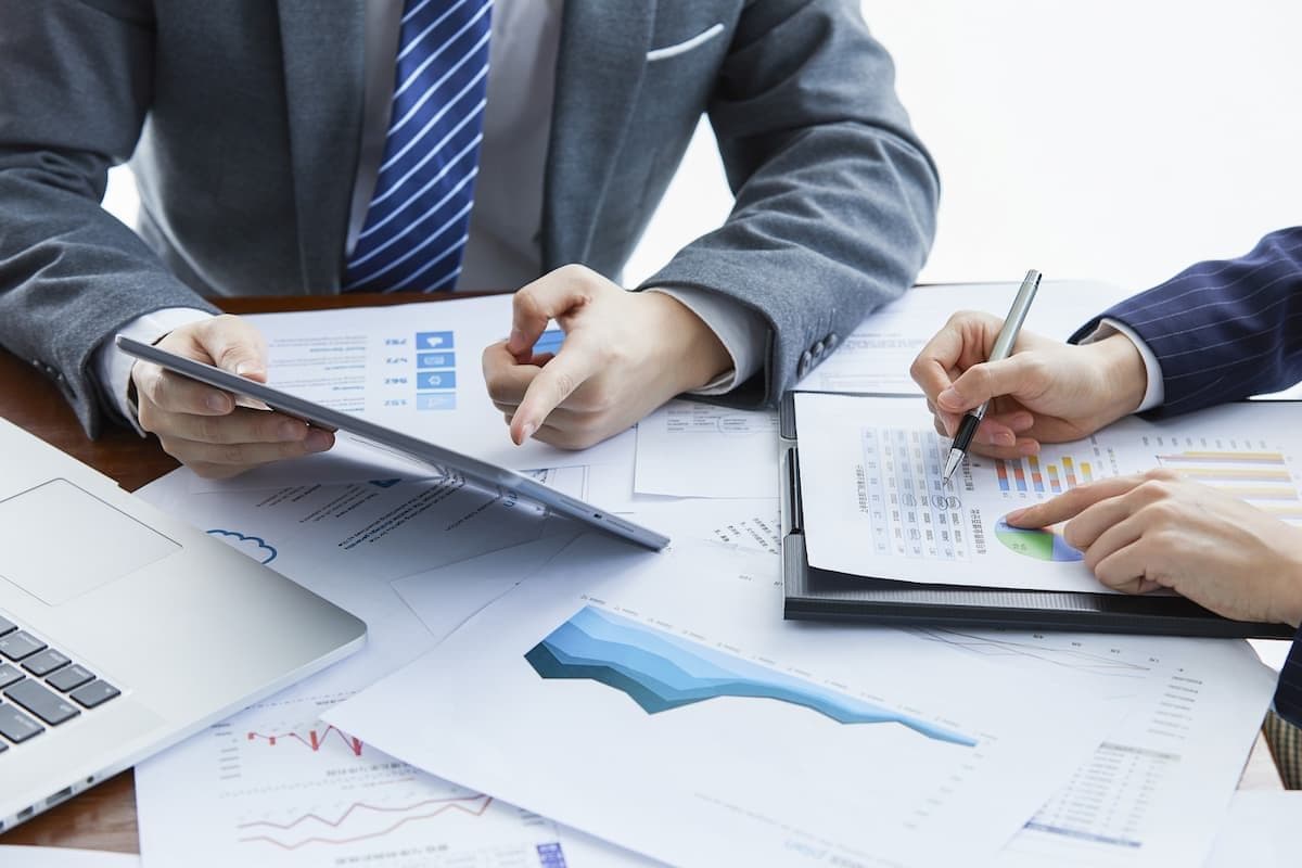 financial-business-meeting.jpg