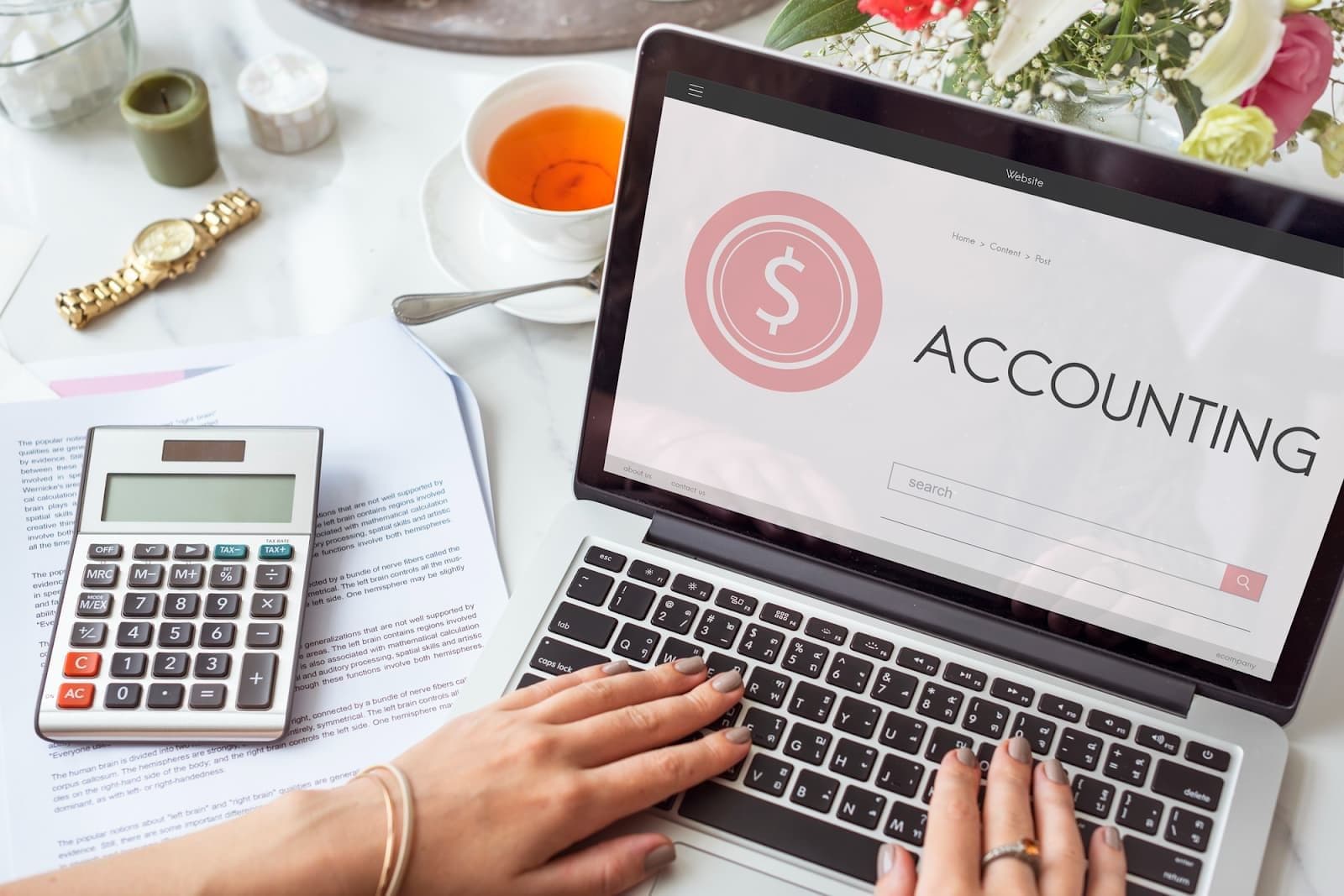 accounting-app-on-laptop.jpg